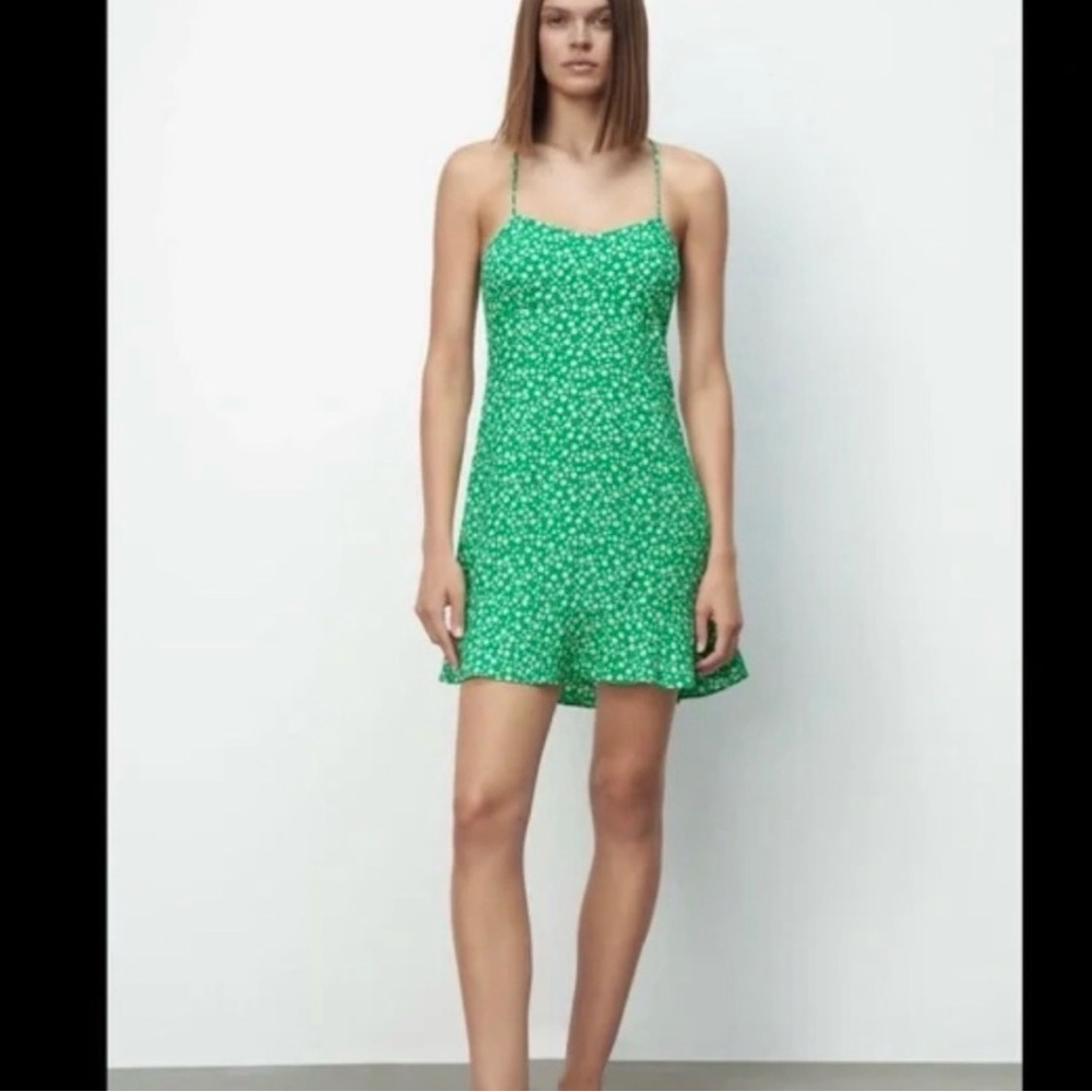 ++ Zara Green Floral Mini Dress ++